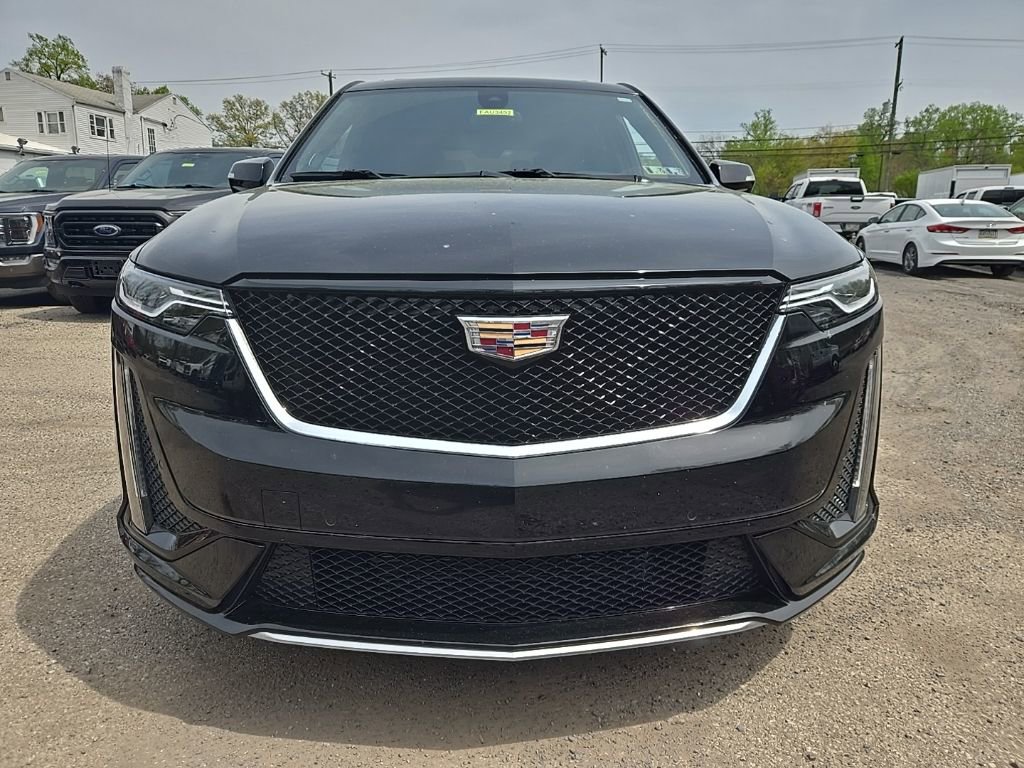 Used 2023 Cadillac XT6 Sport AWD/4WD image 2