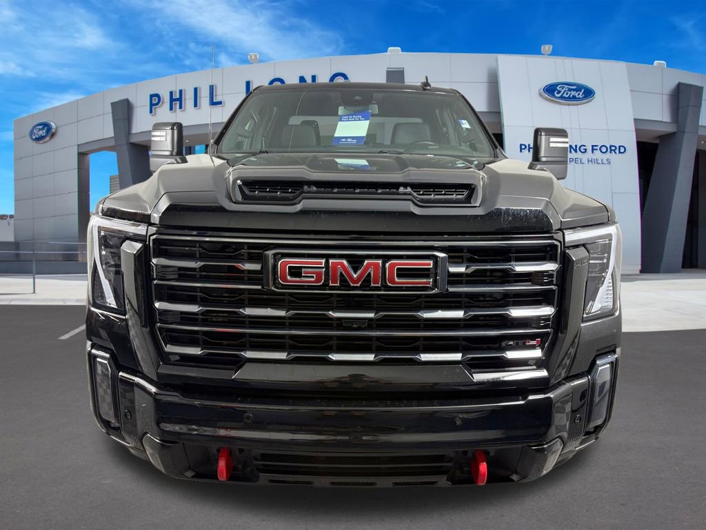 Used 2024 GMC Sierra 2500 AT4 AWD/4WD image 8