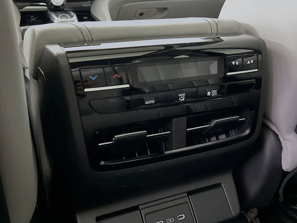 Used 2025 Acura MDX FWD w/ Technology Package image 13