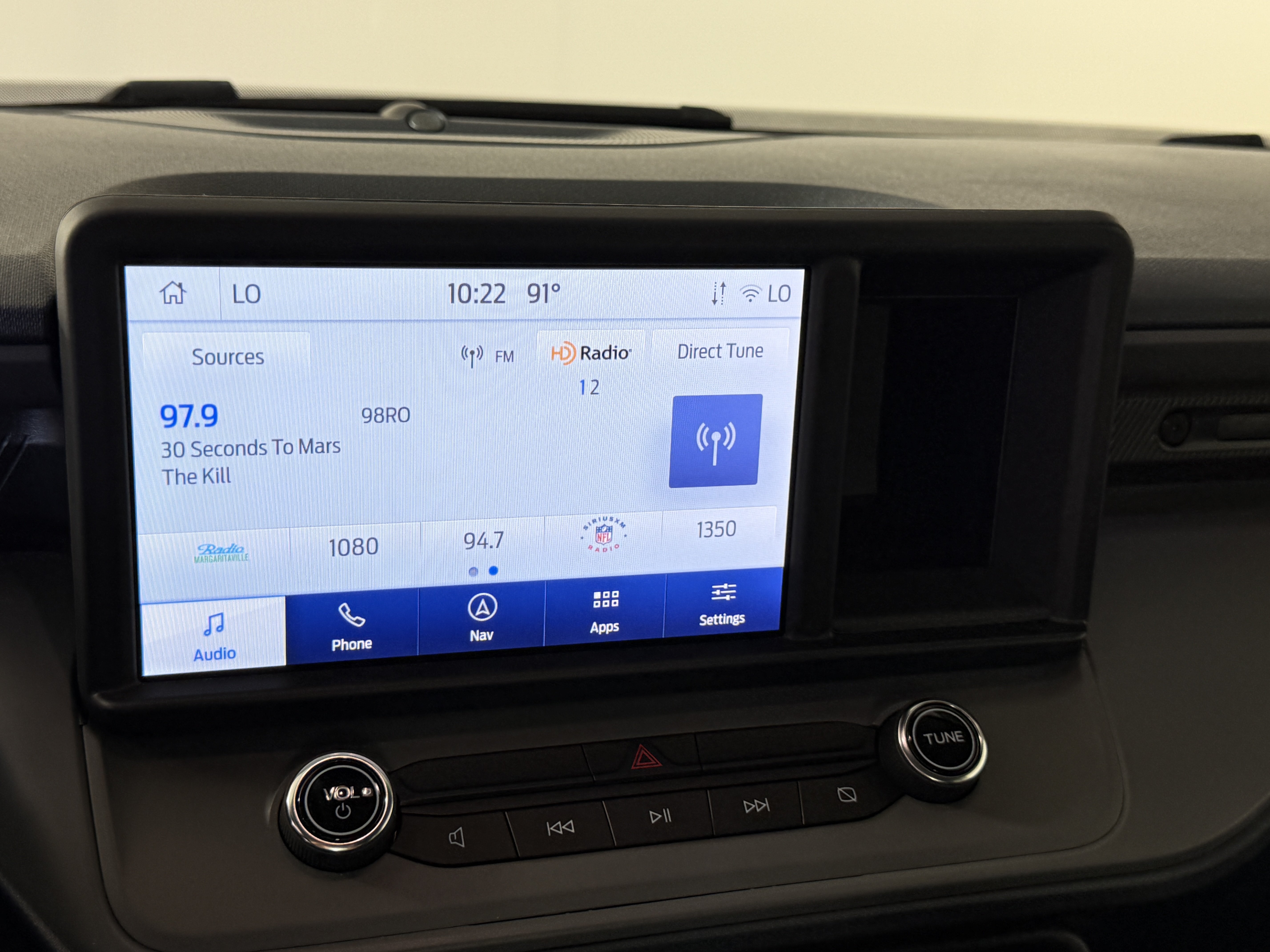 Certified 2024 Ford Maverick Lariat w/ Black Appearance Package FWD image 17