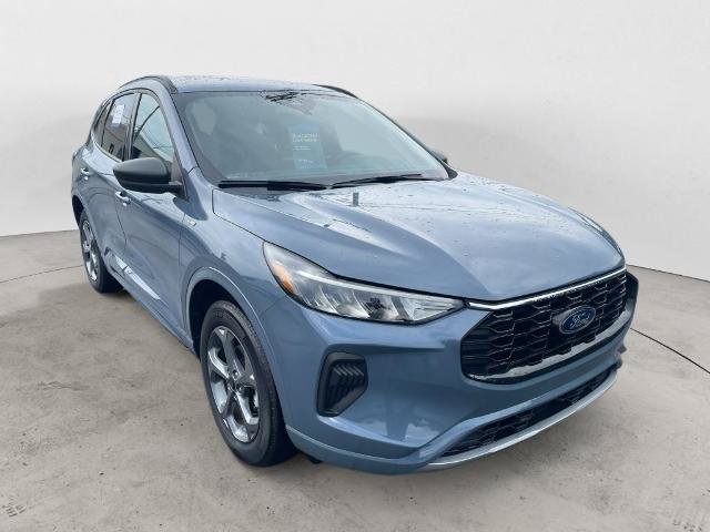 Certified 2024 Ford Escape ST-Line w/ Tech Pack #1 AWD/4WD image 3
