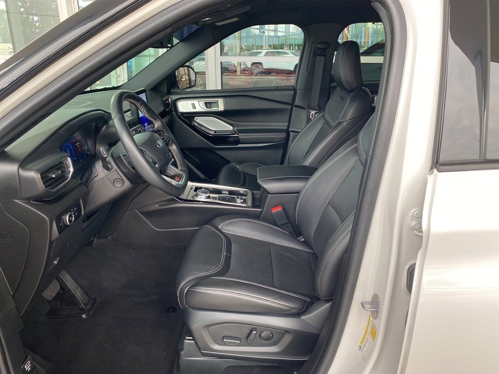 Certified 2024 Ford Explorer ST w/ Equipment Group 401A image 12