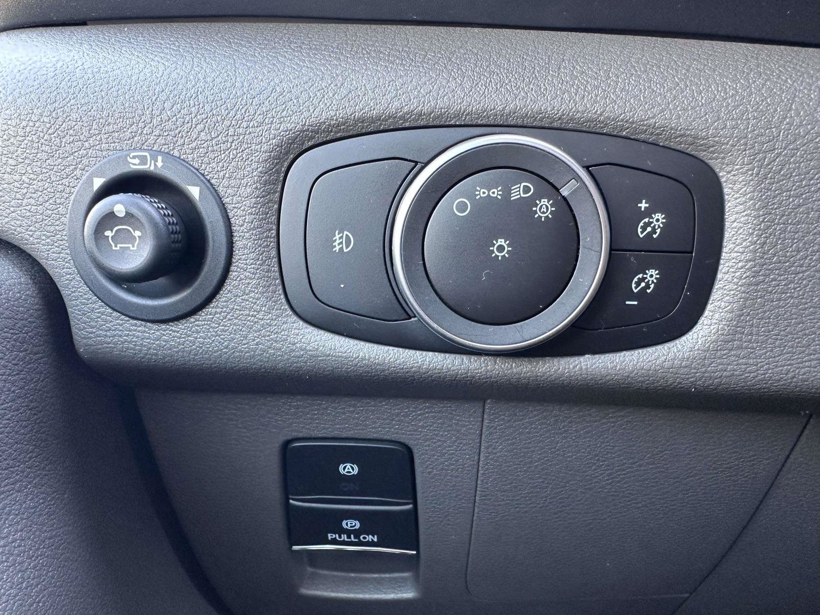 Certified 2025 Ford Transit 350 XLT RWD image 18