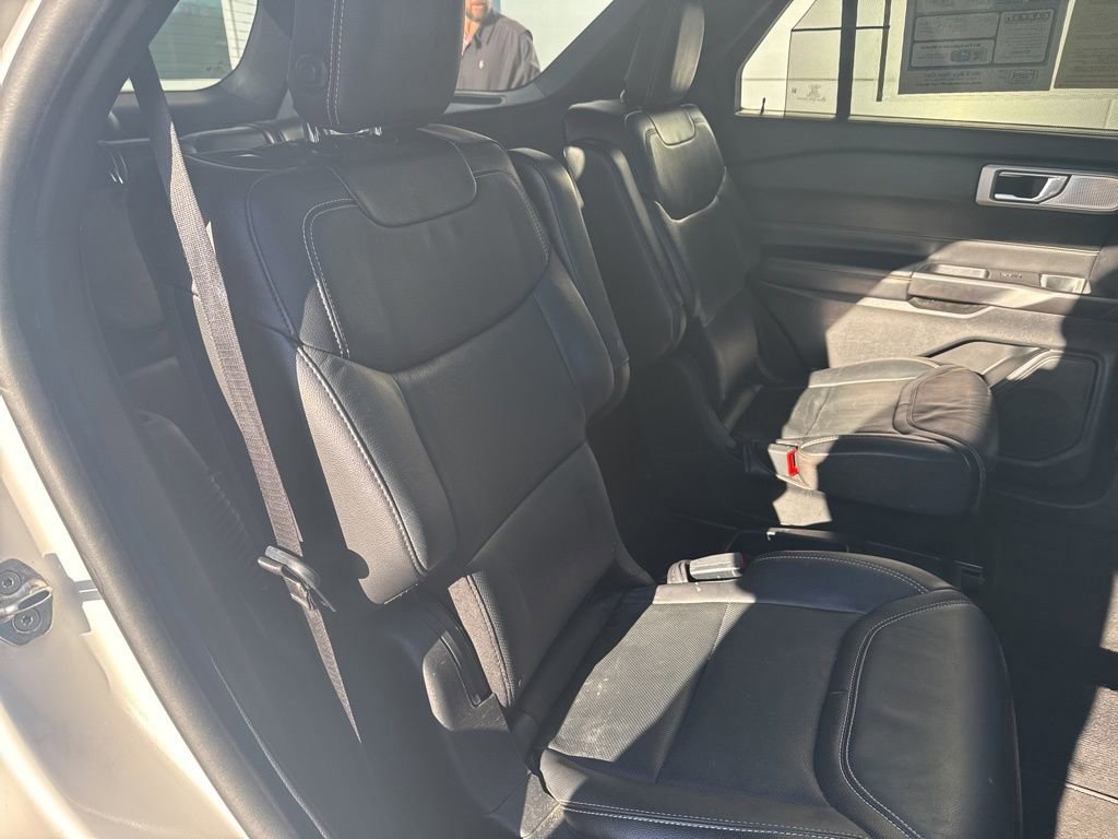Certified 2020 Ford Explorer ST w/ Premium Technology Package image 30