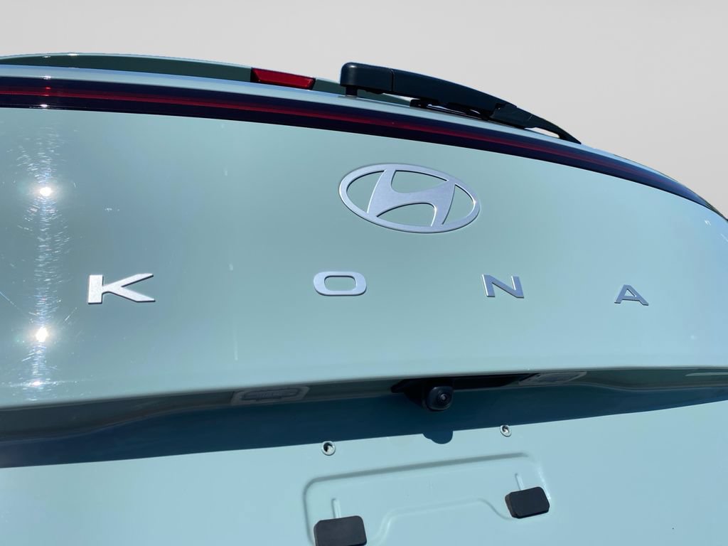 Used 2024 Hyundai Kona SE AWD/4WD image 17