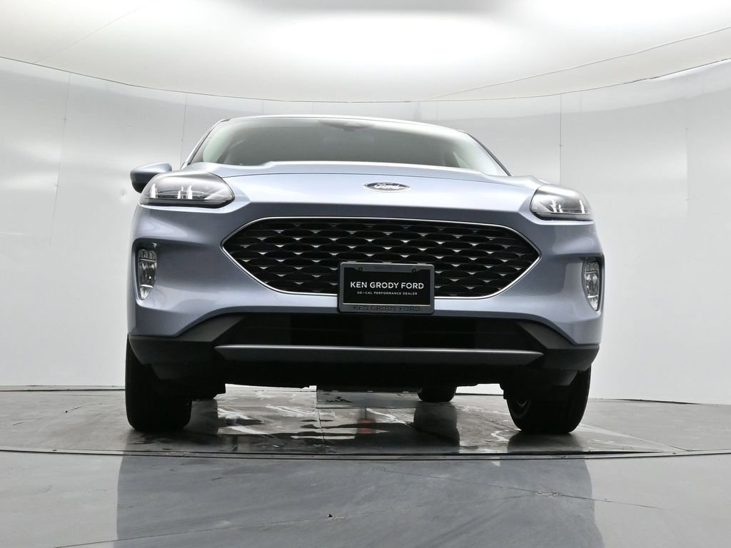 Certified 2022 Ford Escape SEL w/ Technology Package image 47