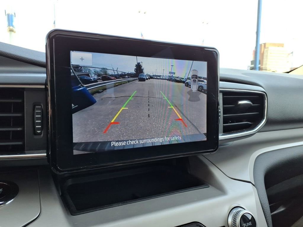 Certified 2023 Ford Explorer XLT w/ Equipment Group 202A AWD/4WD image 21