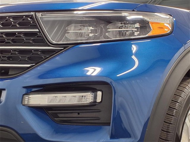 Certified 2023 Ford Explorer XLT w/ Equipment Group 202A image 33