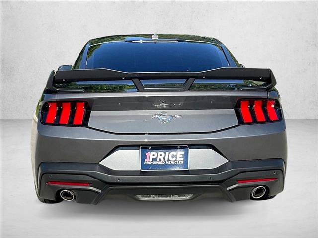 Certified 2025 Ford Mustang Coupe RWD image 4