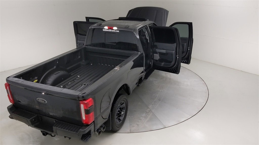 Certified 2023 Ford F250 Lariat w/ Lariat Ultimate Package image 53