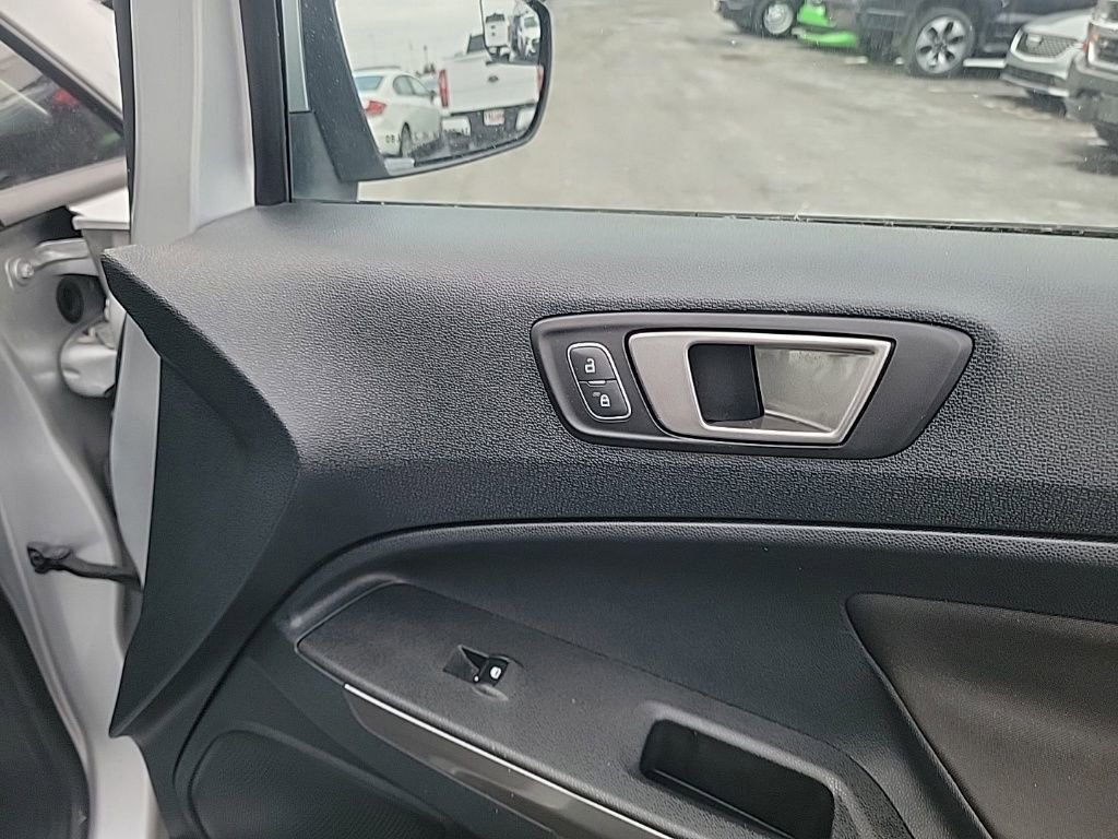 Certified 2020 Ford EcoSport SE image 32