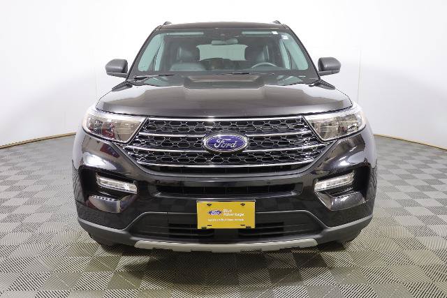 Certified 2024 Ford Explorer XLT w/ Equipment Group 202A AWD/4WD image 3