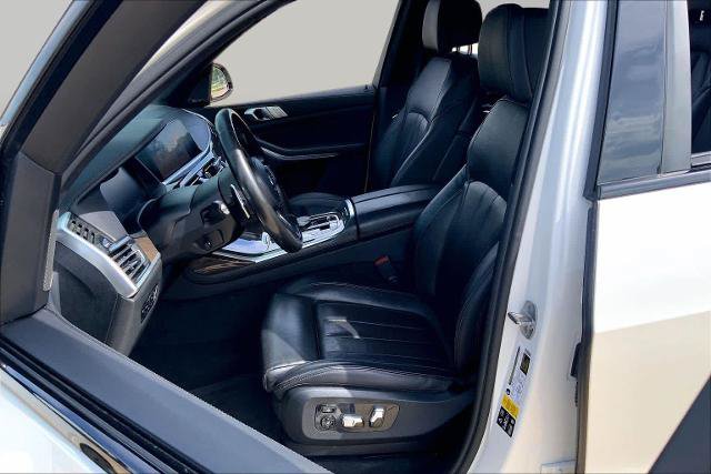 Used 2020 BMW X7 xDrive40i w/ M Sport Package AWD/4WD image 8