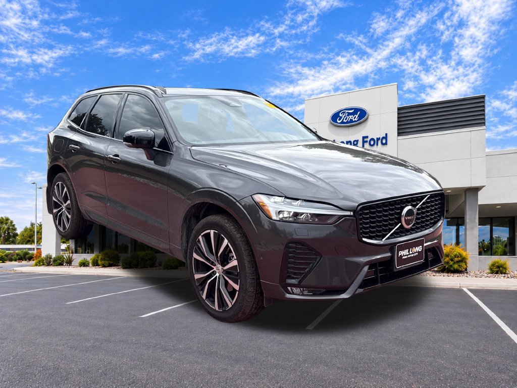 Used 2025 Volvo XC60 B5 Plus w/ Protection Package Premier
