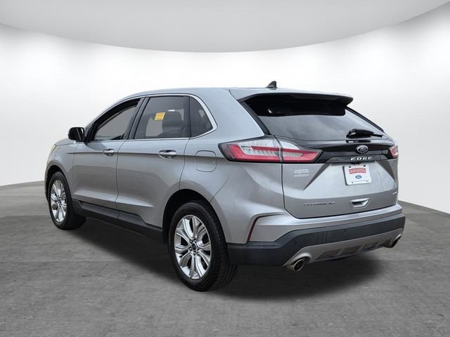 Certified 2022 Ford Edge Titanium image 2
