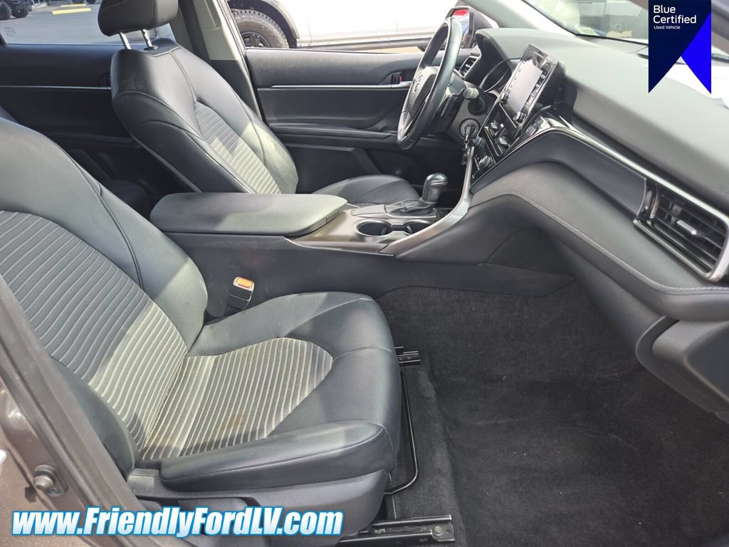 Used 2021 Toyota Camry SE w/ Carpet Mat Package (TMS) FWD image 19