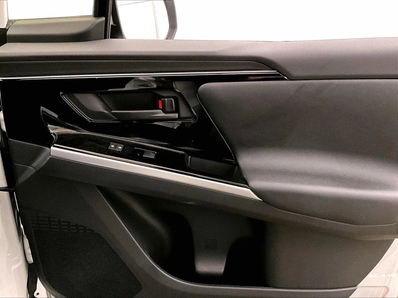 Used 2024 Toyota bZ4X AWD w/ Weather Package image 23