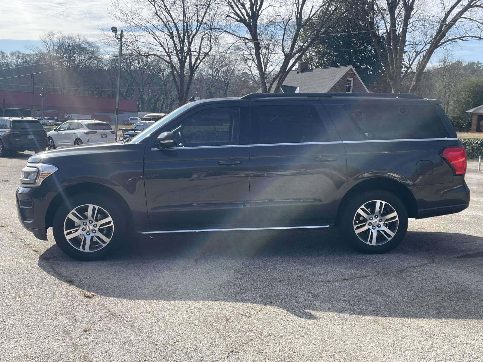 Certified 2023 Ford Expedition Max XLT image 6