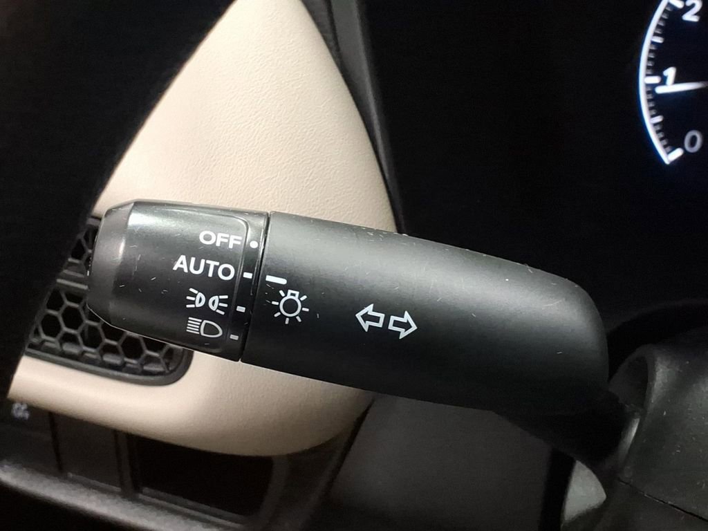 Used 2024 Honda HR-V LX image 18