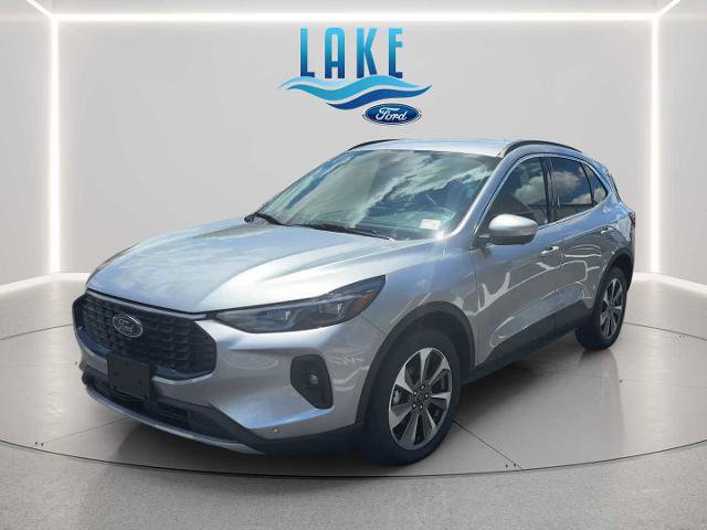 Certified 2024 Ford Escape Platinum AWD/4WD image 3