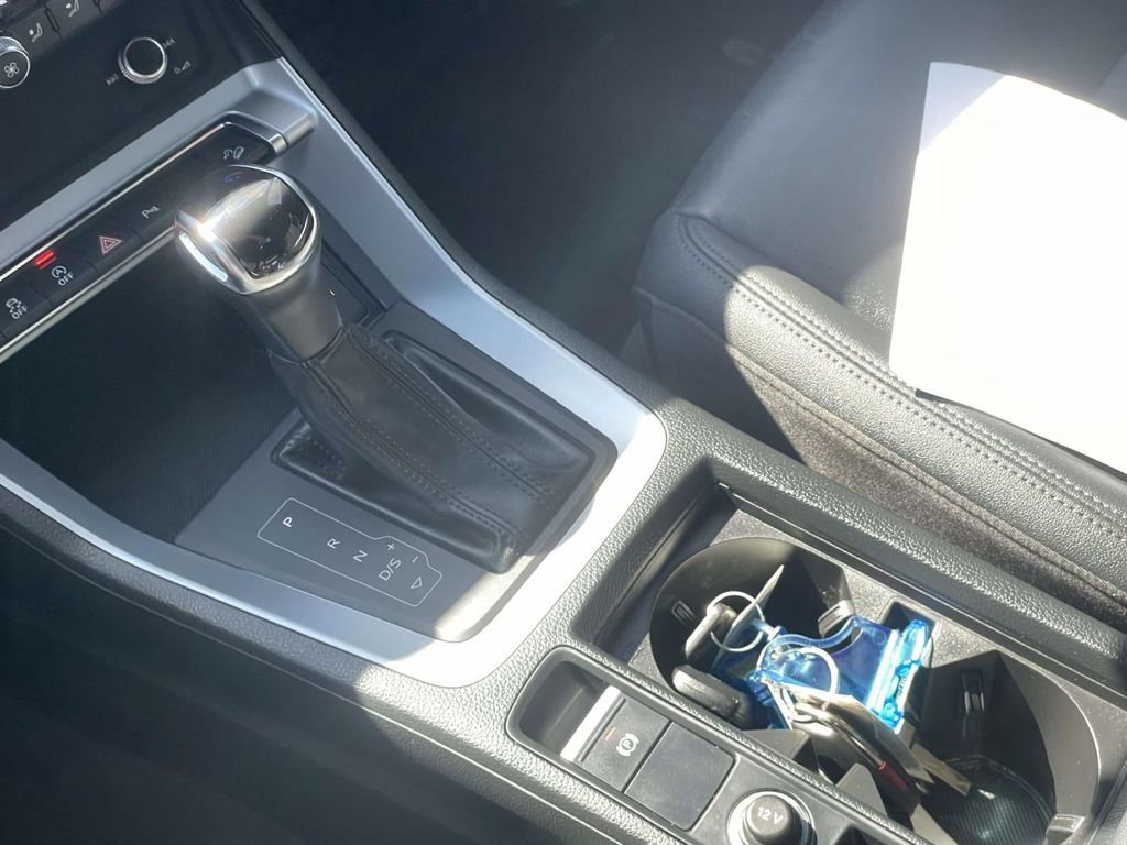 Used 2020 Audi Q3 2.0T Premium image 14