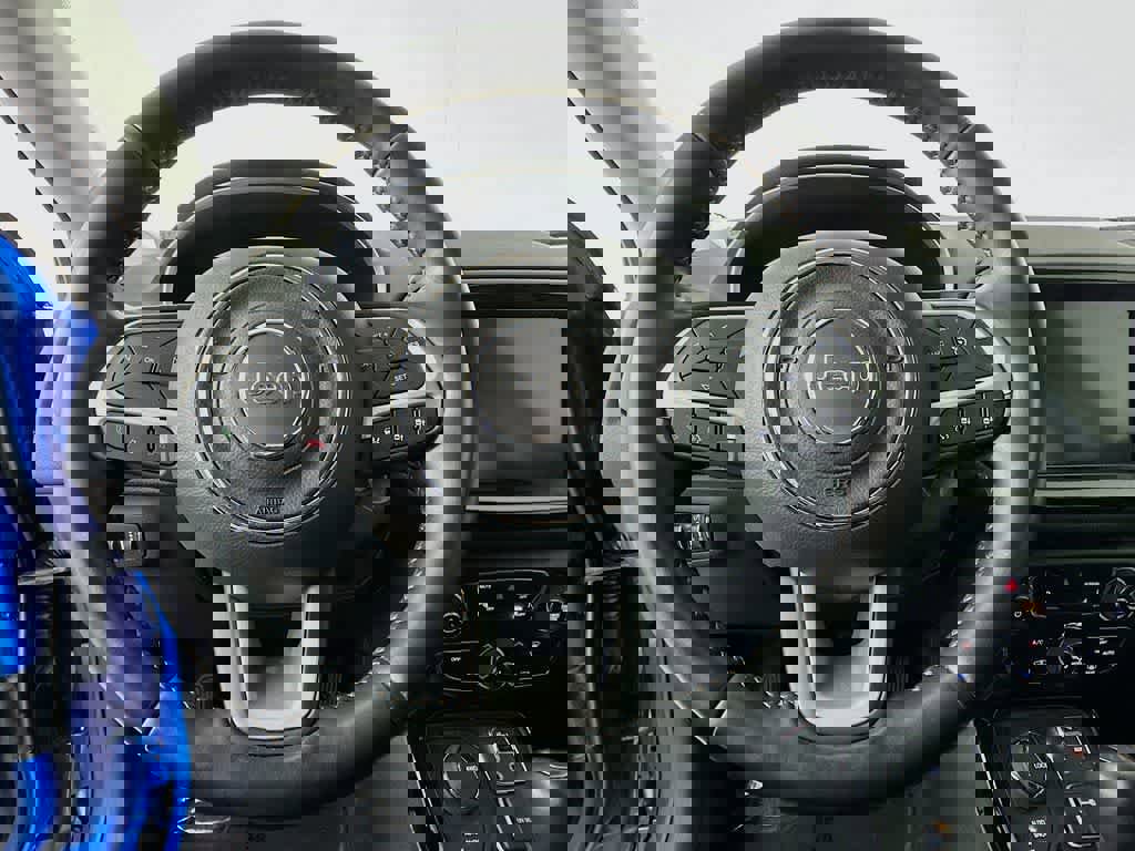 Used 2021 Jeep Compass Limited image 16