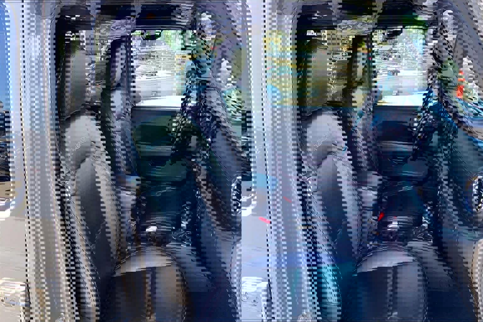 Used 2021 Jeep Wrangler Unlimited Rubicon 4xe w/ Steel Bumper Group image 13