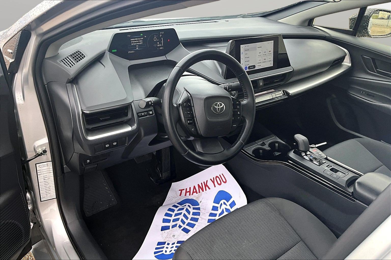 Used 2025 Toyota Prius LE FWD image 20