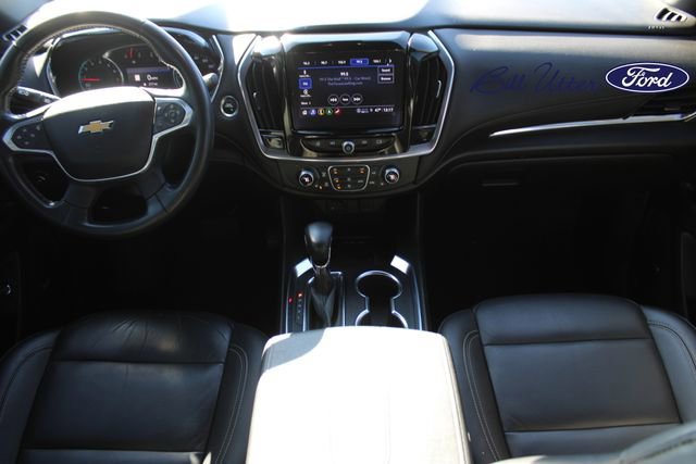 Used 2022 Chevrolet Traverse LT w/ LT Premium Package image 16
