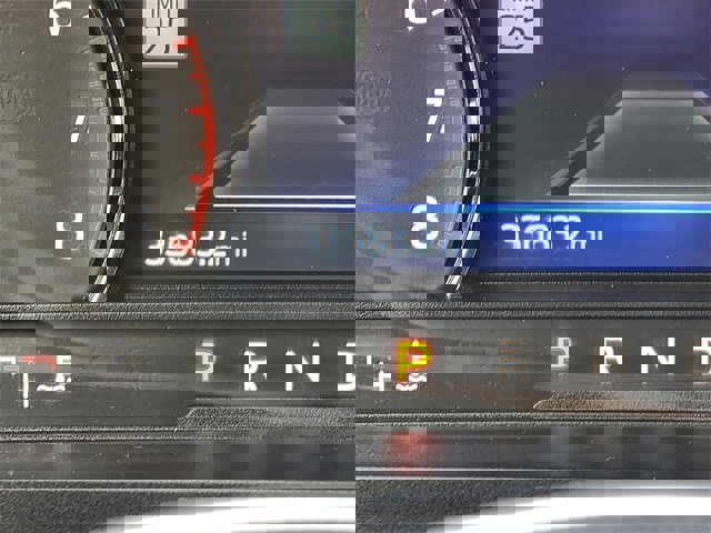 Certified 2022 Ford Explorer XLT w/ Equipment Group 202A image 37