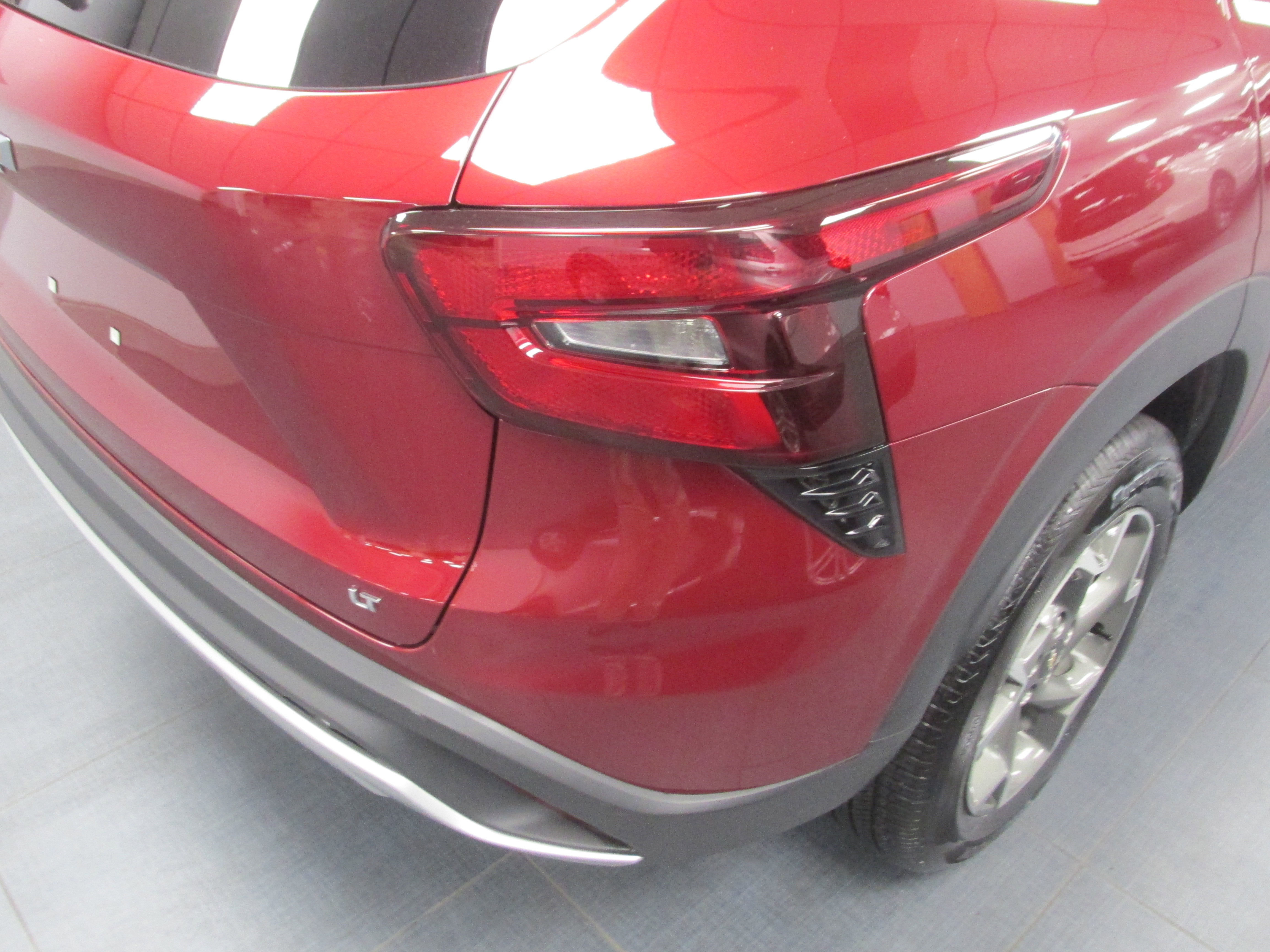 Used 2024 Jeep Compass Latitude image 11