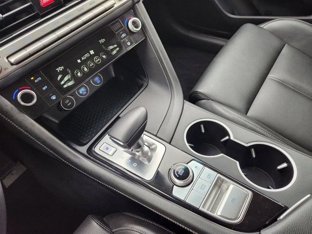 Used 2025 Genesis G70 2.5T image 18