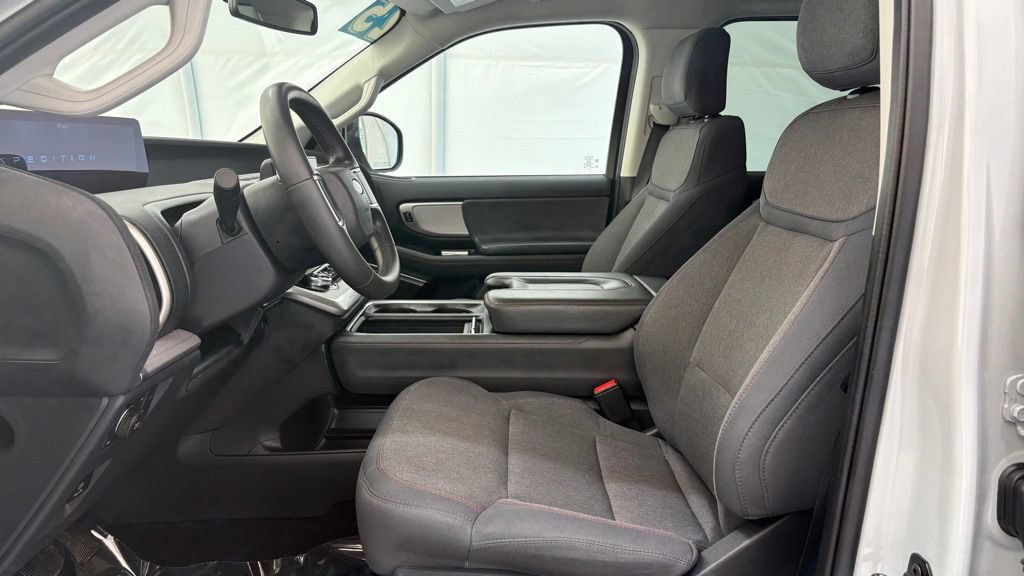 Certified 2025 Ford Expedition Max Active AWD/4WD image 16