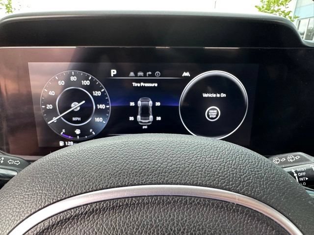 Used 2023 Kia Carnival SX Prestige FWD image 33