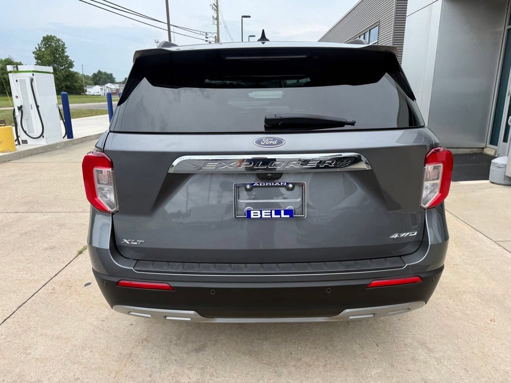 Certified 2024 Ford Explorer XLT w/ Equipment Group 202A AWD/4WD image 9