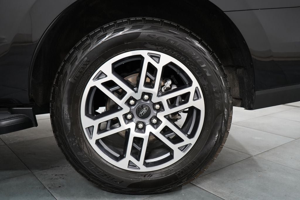Certified 2025 Ford Expedition Active AWD/4WD image 37