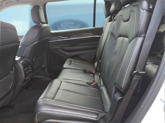 Used 2023 Jeep Grand Cherokee L Limited AWD/4WD image 21