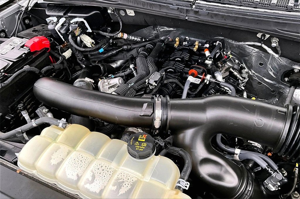 Certified 2023 Ford Expedition XLT image 35