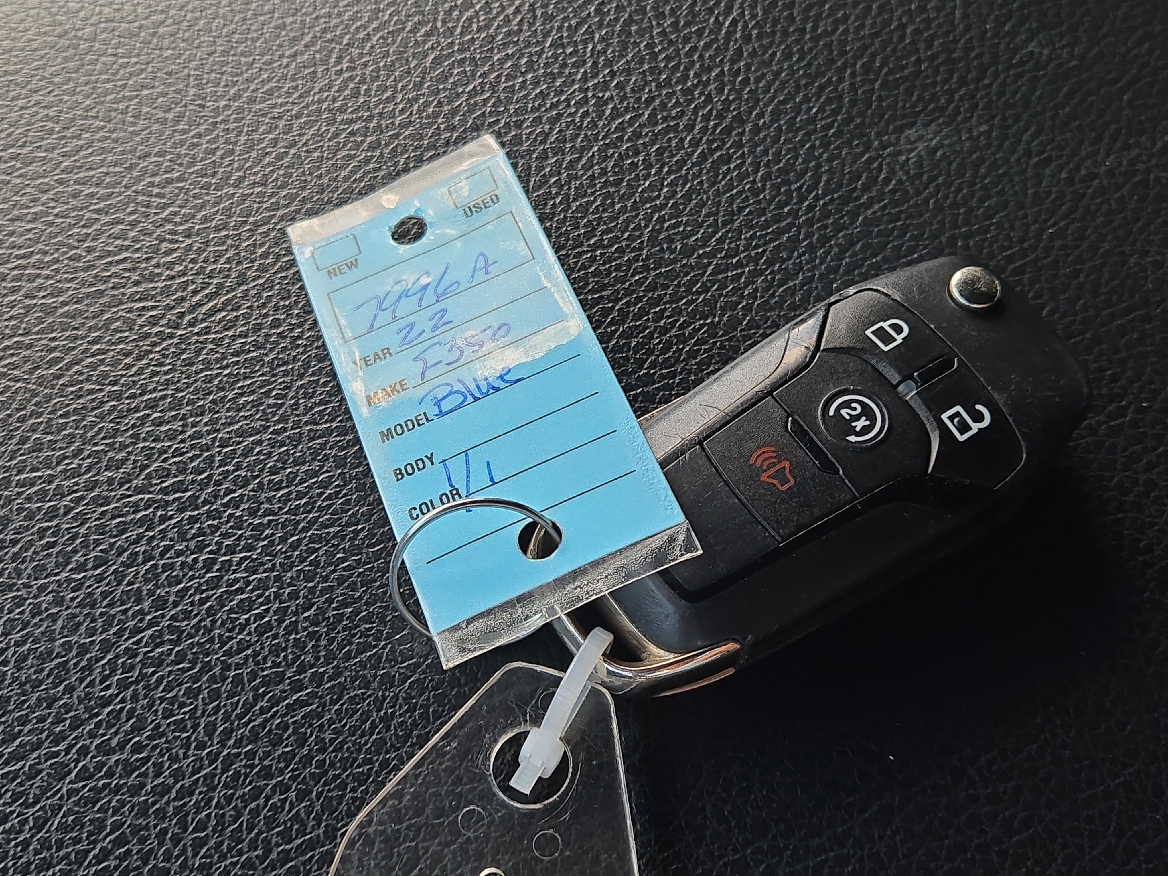 Certified 2022 Ford F350 Lariat w/ Tremor Off-Road Package image 33