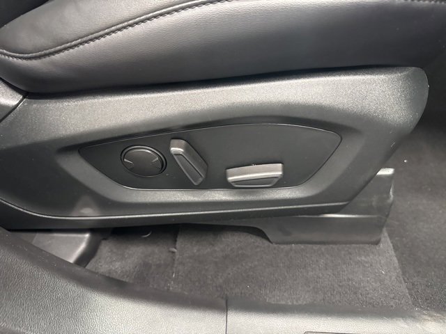 Certified 2022 Ford Explorer XLT w/ Equipment Group 202A image 14