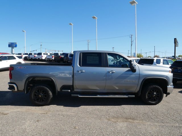 Used 2025 Chevrolet Silverado 2500 LT w/ Convenience Package AWD/4WD image 2
