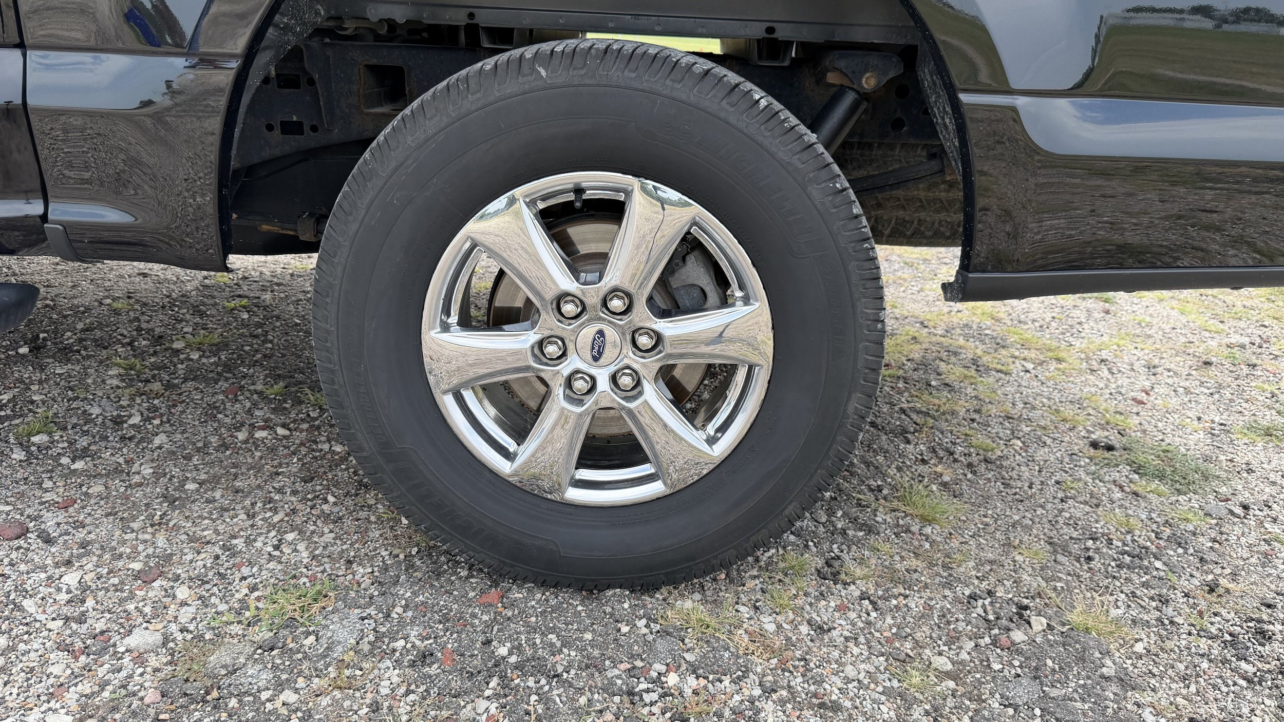 Certified 2019 Ford F150 XLT w/ Equipment Group 302A Luxury AWD/4WD image 11