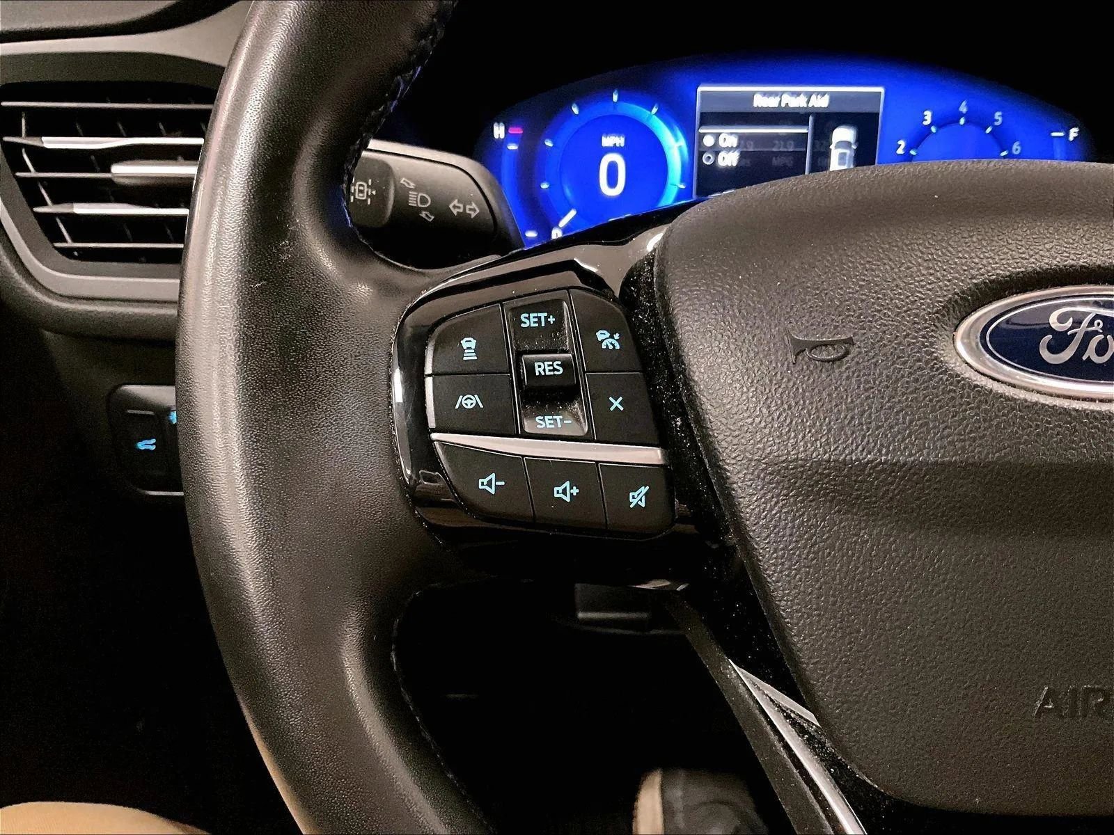 Certified 2022 Ford Escape SEL w/ Technology Package image 17