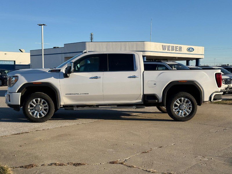 Used 2023 GMC Sierra 2500 Denali image 2