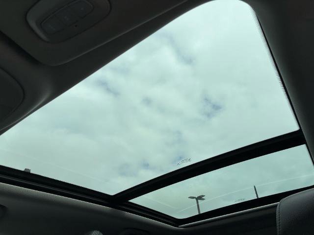 Used 2022 Jeep Compass Latitude w/ Sun and Sound Group image 14