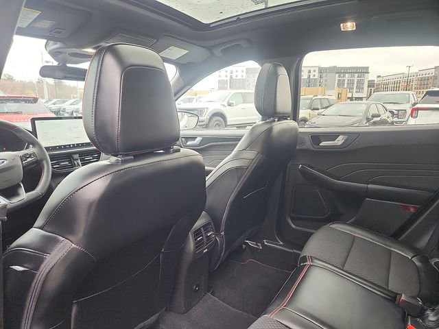 Certified 2023 Ford Escape ST-Line Select w/ Tech Pack #2 image 24