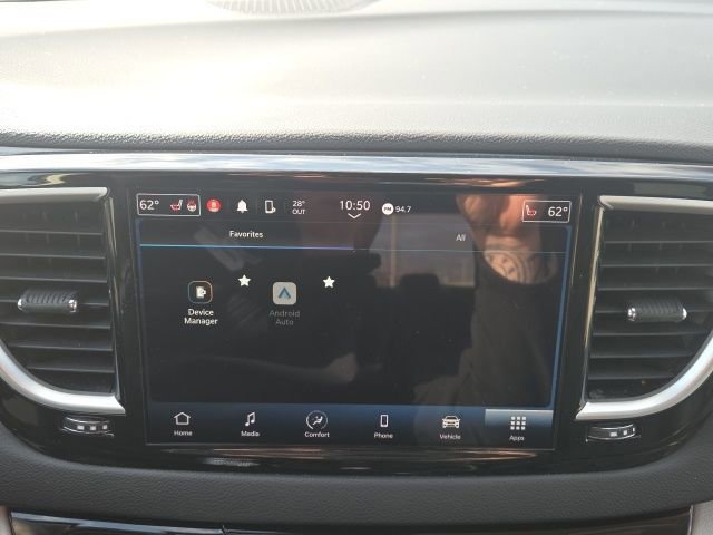 Used 2023 Chrysler Pacifica Touring-L image 35