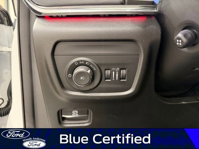 Used 2024 Jeep Grand Cherokee L Overland image 12