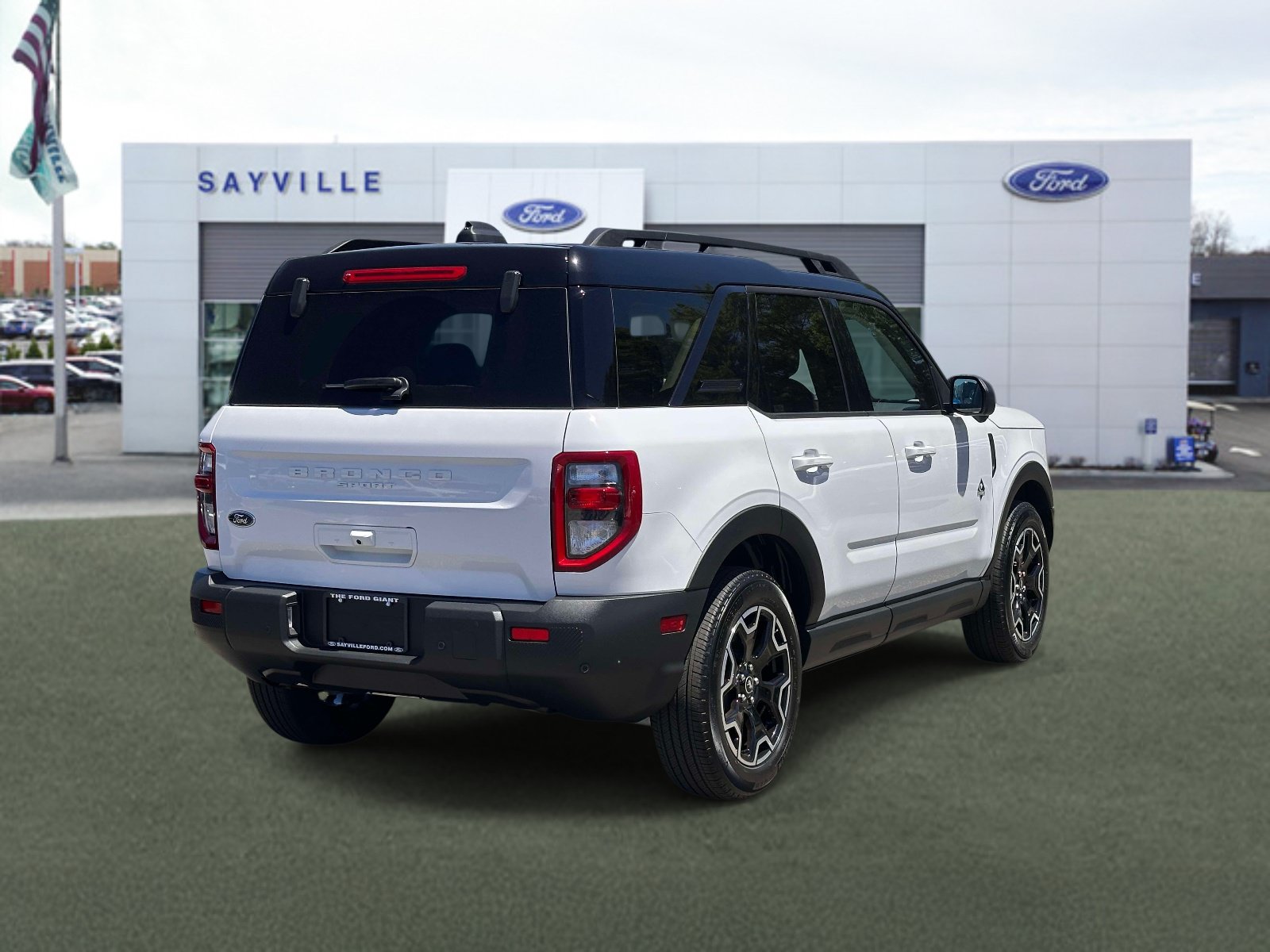 Certified 2025 Ford Bronco Sport Outer Banks w/ Outer Banks Tech Package+ AWD/4WD image 5