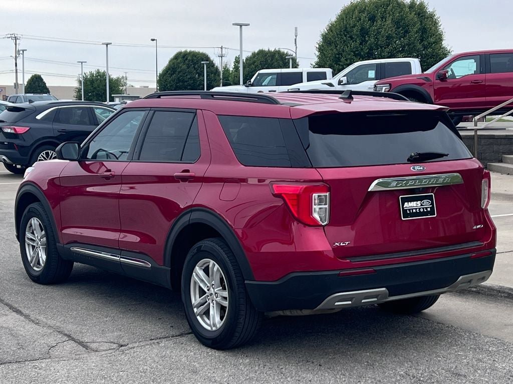 Certified 2023 Ford Explorer XLT w/ Equipment Group 202A AWD/4WD image 4